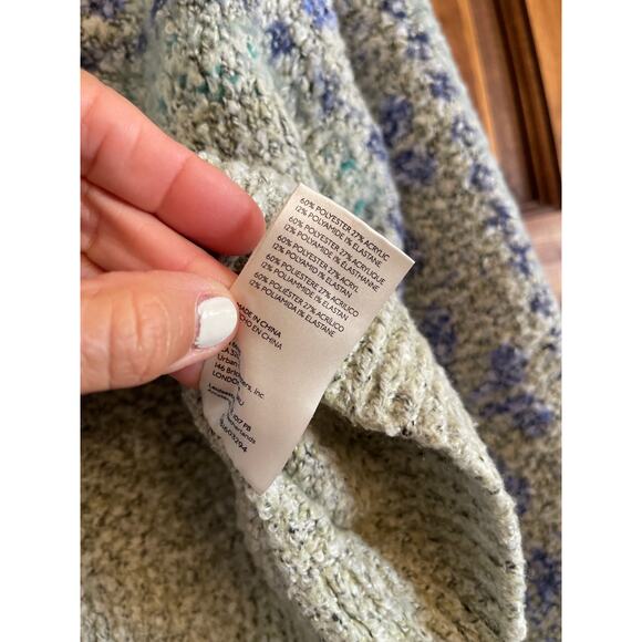 Free People Snowflake pullover medium - Picture 6 of 7